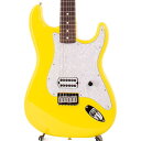 楽器種別：アウトレットエレキギター/Fender MEX 商品一覧＞＞エレキギター/Fender MEX/Artist 商品一覧＞＞エレキギター【115，000円〜225，000円】 商品一覧＞＞当店のギターは、出荷前に専門スタッフが検品・調整しているので安心です！Fender MEX Limited Edition Tom Delonge Stratocaster (Graffiti Yellow/Rosewood) 【チョイキズ特価】商品説明チョイキズ特価品！ブリンク182のギタリスト、トム・デロングのシグネイチャーモデル、Tom DeLonge Stratocasterが、ブリンク182の再結成ツアーと待望の最新アルバムのリリースに合わせてカムバックしました。Tom DeLonge Stratocasterは、Seymour Duncan Invaderハムバッカーを搭載し、高出力とパワフルなトーンにより、ザクザクと刻むパワーコードや、クランチ感に溢れるリフの演奏に最適です。またトレブルブリード回路を備えたシングルマスターボリュームというシンプルなコントロールが、ボリュームを絞っても煌びやかなハイエンドを維持し、きらめくクリーンやキメの細かいドライブトーンを出力。9.5インチラジアスのローズウッド指板にミディアムジャンボフレットを配したModern Cネックは、快適で現代的な弾き心地を提供します。また、ヴィンテージスタイルのチューニングマシン、ブロックサドルを採用したハードテイル・ストラトキャスターブリッジなど、クラシックなルックスと優れたイントネーション、チューニングの安定性を実現しています。カスタムネックプレートには、トムのオリジナルアートワークが施されています。※本製品は小傷や打痕などのあるアウトレット品となります。プレイアビリティに問題のない商品では御座いますが、外観面に関しては保証対象外となります事、予めご了承下さいませ。商品詳細NeckFingerboard Material：Slab RosewoodFingerboard Radius：9.5 (241 mm)Headstock：Stratocaster LargeNeck Construction：4-Bolt StandardNeck Finish：Satin UrethaneNeck Material：MapleNeck Shape：Modern CNumber of Frets：21Nut Material：Synthetic BoneNut Width：1.650 (42 mm)Position Inlays：White DotTruss Rod Nut：3/16 Hex AdjustmentBodyBody Finish：Gloss PolyesterBody Material：AlderBody Shape：StratocasterHardwareBridge：6-Saddle String-Through-Body Hardtail With Block SaddlesControl Knobs：Knurled Flat-TopHardware Finish：Nickel/ChromeNeck Plate：4-Bolt EngravedPickguard：4-Ply White PearloidPickup Covers：White with Black Pole PiecesStrap Buttons：Vintage-StyleStrings：Fender USA 250R Nickel Plated Steel (.010-.046 Gauges)Tuning Machines：Fender Vintage-StyleElectronicsBridge Pickup：Seymour Duncan Invader SH8 HumbuckingControls：Master VolumePickup Configuration：HPickup Switching：Noneギグバッグ付きイケベカテゴリ_ギター_エレキギター_Fender MEX_Artist_アウトレット JAN:0717669549800 登録日:2023/08/28 エレキギター フェンダー ふぇんだー フェンダーMEX フェンダーメキシコ