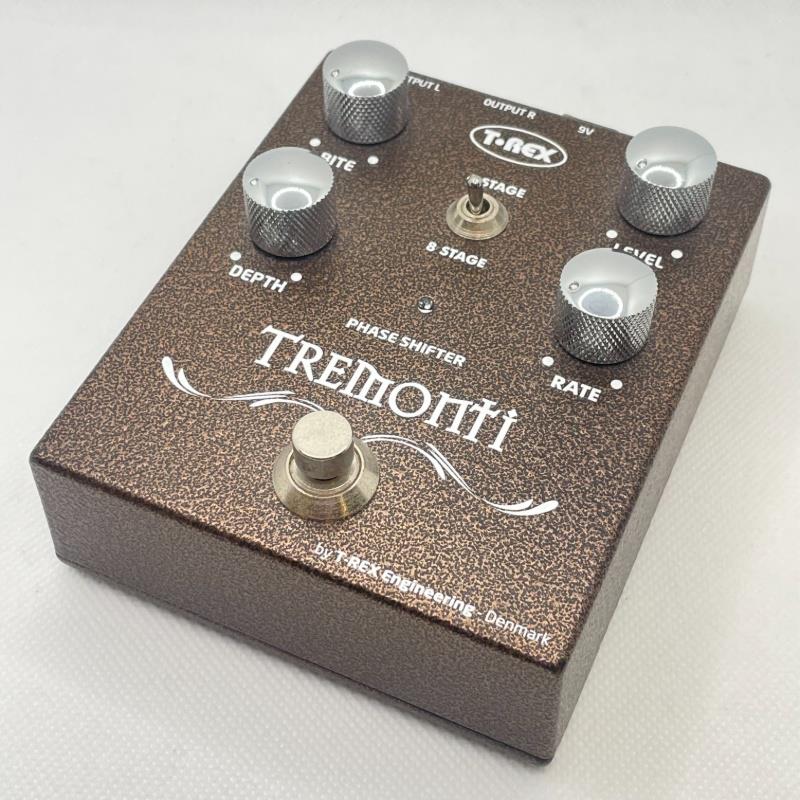 楽器種別：ユーズドT-REX/ユーズド 商品一覧＞＞エフェクター【5，000円〜20，000円】 商品一覧＞＞ギター用エフェクター/モジュレーション系/トレモロ・ヴィブラート/T-REX 商品一覧＞＞安心してお買い物頂けるよう、コンパクトもマルチも丁寧梱包でお届けします！T-REX USED 中古 Tremonti商品説明フェイザーに期待されるすべての要素に加え、さらに優れたサウンドを提供します。Stageスイッチを使えば、荒削りなビンテージサウンドと、より豊かでモダンなサウンドを自在に選択できます。また、独創的なBiteノブは、あらゆる設定にセクシーなオーバードライブ感を加えます。速いテンポでも遅いテンポでも、深いサウンドでも浅いサウンドでも、ビンテージでもモダンでも、Tremonti Phaserはあなたの演奏を別次元へと導く、他に類を見ないフェイズモジュレーションサウンドを実現します。商品詳細コンディション：使用に問題なし要了承箇所：なし付属品：なし保証：保証なし現状販売イケベカテゴリ_エフェクター_ギター用エフェクター_モジュレーション系_トレモロ・ヴィブラート_T-REX_ユーズド SW_T-REX_ユーズド JAN:2500070913326 登録日:2026/08/07 エフェクター コンパクトエフェクター ストンプボックス Tレックス