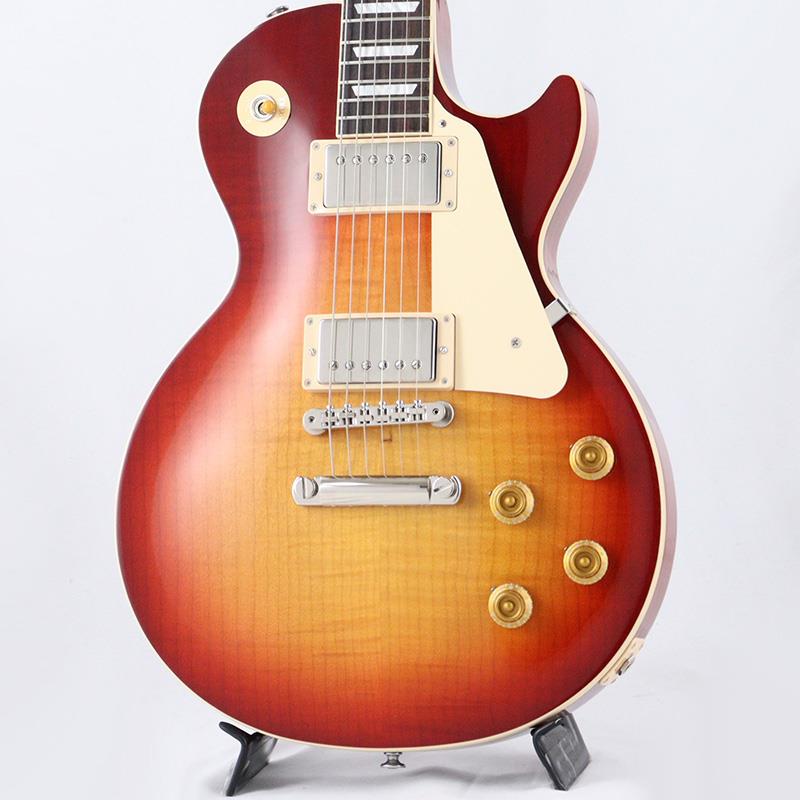 楽器種別：アウトレットGibson/Les Paul Models 商品一覧＞＞Gibson/アウトレット 商品一覧＞＞エレキギター【205，000円〜395，000円】 商品一覧＞＞レスポールタイプ/Gibson 商品一覧＞＞当店のギターは、出荷前に専門スタッフが検品・調整しているので安心です！Gibson Les Paul Standard '50s (Heritage Cherry Sunburst) [SN.228350222]【キズあり特価】商品説明ボディバックに打痕があるため、一本限りのアウトレットスペシャルプライス！Gibson Les Paul Standard '50sギブソンの定番モデル「Les Paul Standard」が入荷！コチラは、王道のメイプルトップ、マホガニーバックを採用したクラシックな50sルックスモデルです。ウエイトリリーフを施さないソリッドボディを採用、ネックシェイプは程よいグリップ感のあるVintage 50sを採用しています。キャビティはトラディショナルモデルと同様に、基盤を使わず配線されており、コンデンサーはオレンジドロップが使われております。サウンドの要であるピックアップには、バーストバッカー1&バーストバッカー2を搭載。野太いクリーントーンはもちろん、歪ませても無骨でありながらもバランスの良いドライブサウンドを奏でてくれます。ギブソン王道のロックサウンドを求めるギタリストには是非ともオススメの1本です。是非この機会をお見逃しなく！商品詳細Weight≒4.08kgBodyMaterial: MahoganyTop: MapleWeight Relief: NoneNeckNeck: MahoganyProfile: Vintage 50sNut width: 1.695 / 43.05mmFingerboard: RosewoodScale length: 24.75 / 628.65mmNumber of frets: 22Nut: Graph TechInlay: Acrylic TrapezoidsHardwareBridge: ABR-1 Tune-O-MaticTailpiece: Aluminum Stop BarKnobs: Amber Top Hats w/ PointersPlating: NickelElectronicsNeck pickup: Burstbucker 1Bridge pickup: Burstbucker 2Controls: 2 Volumes、 2 Tones & Toggle Switch (Hand-wired with Orange Drop Capacitors)ハードケース付属イケベカテゴリ_エレキギター_レスポールタイプ_Gibson_Les Paul Models_アウトレット SW_Gibson_アウトレット JAN:4580228786932 登録日:2026/06/29 エレキギター ギブソン レスポール