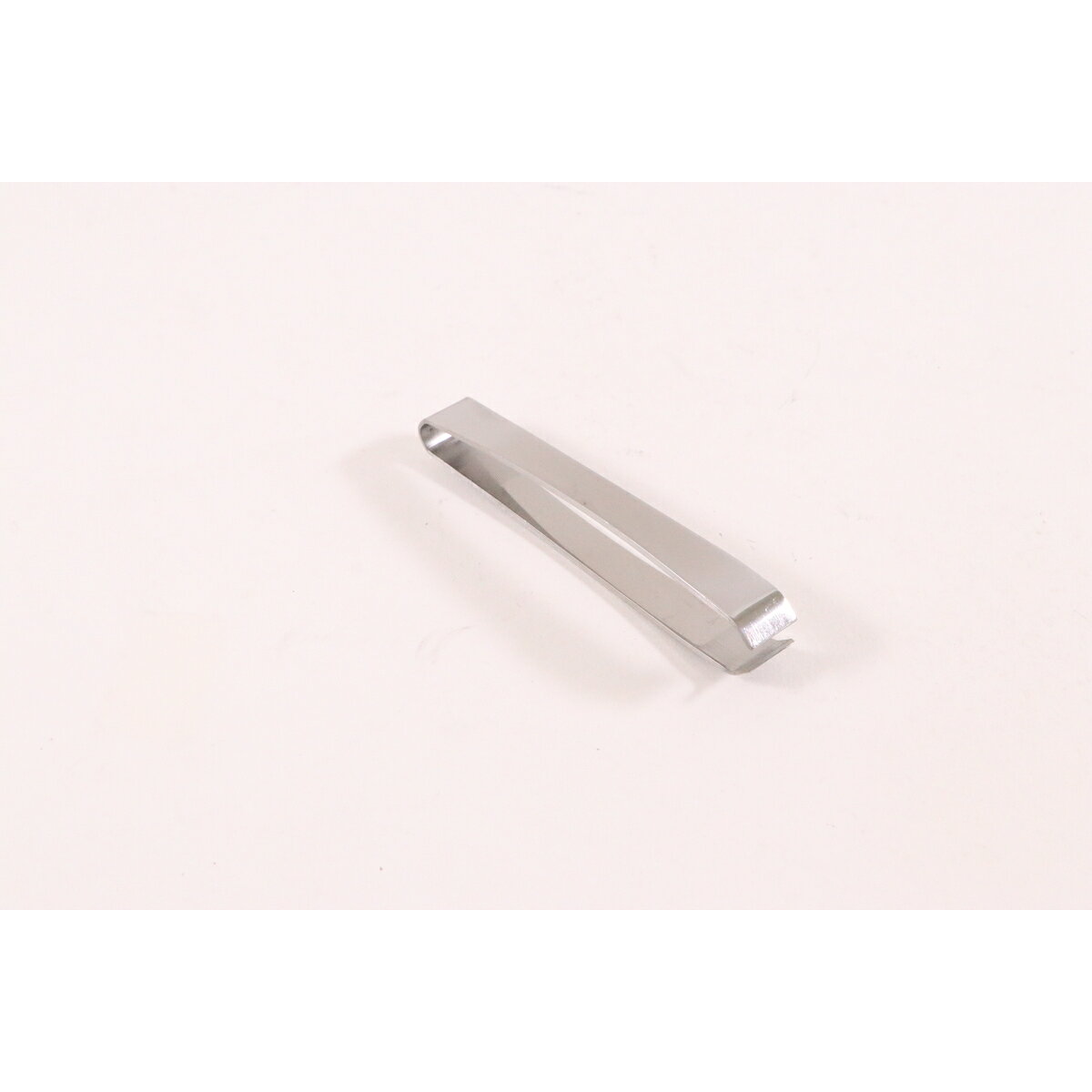 【商品情報】●定番骨抜き。【商品仕様】●商品サイズ(約)：先幅13mm●材質：18−0ステンレス【注意事項】【使用方法】[キーワード]オヤナギ正好製作所 美粧 18−0骨抜 東型 105mm 燕三条 国産 日本製 キッチン用品 キッチンツール キッチン 調理 調理器具 料理 盛り付け 店 レストラン 料亭 おしゃれ プロ仕様 業務用 家庭用 本格 こだわり サイズ展開 サイズ別 燕三条 国産 日本製 キッチン用品 キッチンツール キッチン 調理 調理器具 料理 盛り付け 店 レストラン 料亭 おしゃれ プロ仕様 業務用 家庭用 本格 こだわり サイズ展開 サイズ別 バリエーション