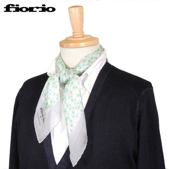 fiorio（フィオリオ）プリントシルクスカーフ グリーン 64×63cm イタリア製 STRASBURGO別注ユニセックス　スカーフ　クラシック
