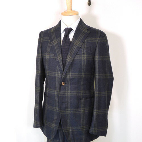 【定価35.2万・新品・46】 STILE LATINO（スティレ ラティーノ）VINCENZO ウールサキソニーシングル3Bスーツ 2プリーツ ネイビー×グリーン【60％OFF】