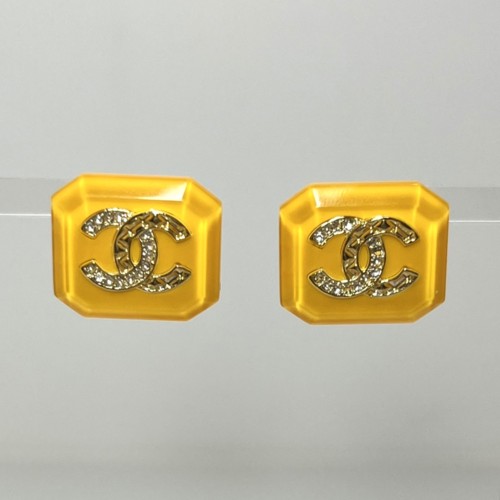 楽天市場】シャネル ピアス ココマーク(カラーオレンジ)の通販 楽天市場】シャネル ピアス ココマーク(カラーオレンジ)の通販