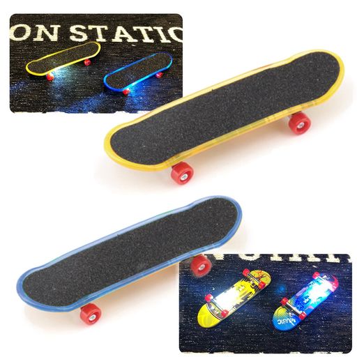 (Kitzel)指スケボー指スケフィンガースケートボードLED付きフィンガーボード誕生日プレゼント贈り物子..