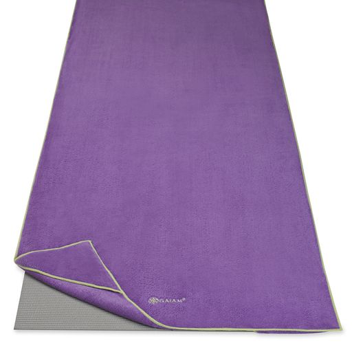 GAIAM STAY PUT ヨガタオルマット サイズ ヨガマット タオル (標準サイズのヨガマット以上にフィット - 長さ68インチ X 幅24インチ) パープル