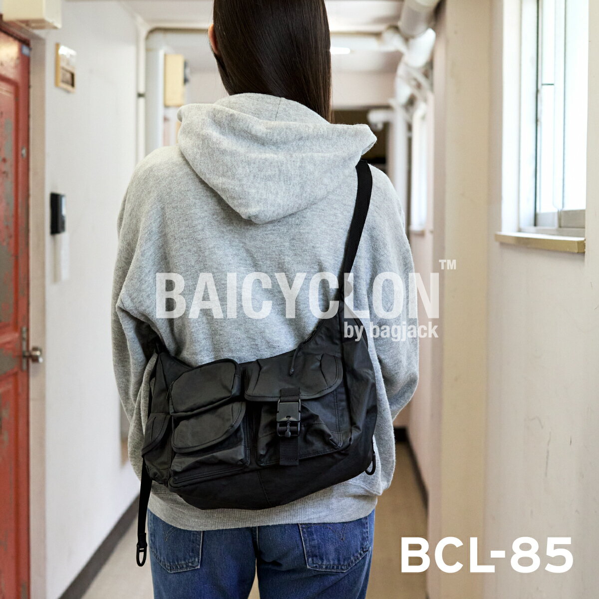 バイシクロン マルチ ポケット ショルダー バッグ S BCL-85 ショルダー 肩 斜 掛け クロス ボディ 日常 外出 ビジカジ オンオフ ナイロン コーデュラ ツイル 革 マグネット バックル ブラック 黒 AIR TIGHTNESS BAICYCLON by bagjack MULTI POCKET SHOULDER BAG BLACK2 SMALL