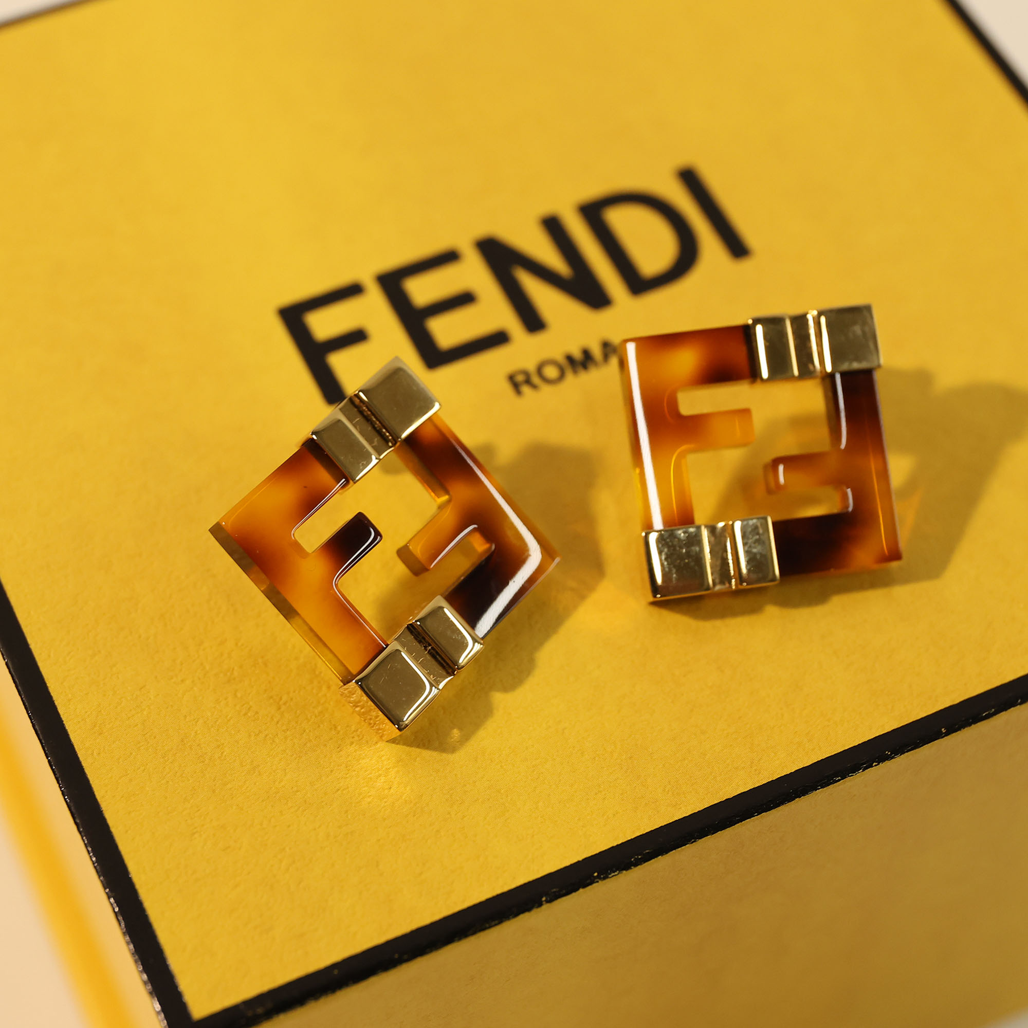 FENDI Fendi ピアス 8AK946