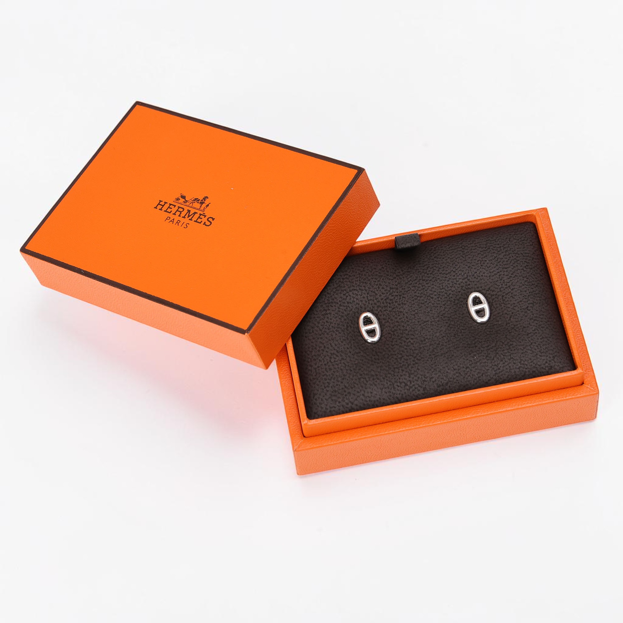 エルメス／HERMES "CHAINE D'ANCLE PIERCE TPM・シェーヌダンクル TPM ピアス "両耳用 スタッドピアス TPM・SILVER 925 スターリングシルバー・小ぶりサイズ(シルバー) H113502B／SILVER