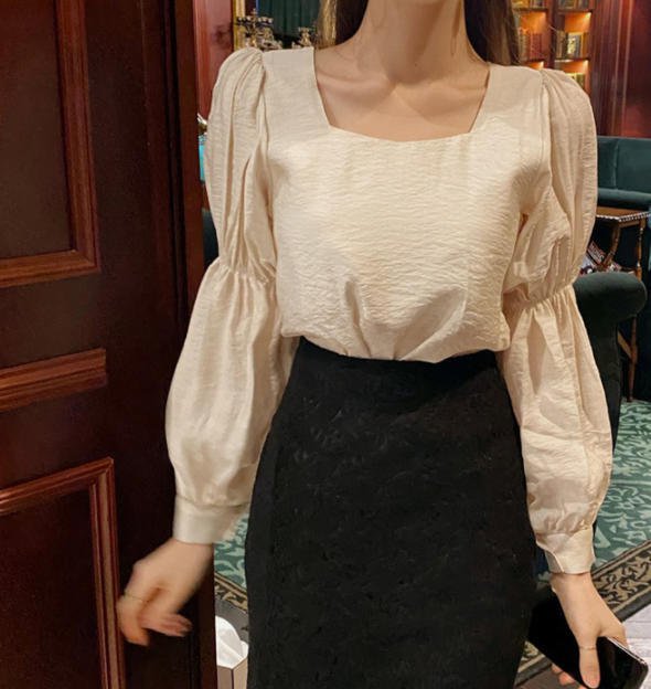 ブラウス きれいめ 長袖 トップス ボリューム袖 スクエアネック 可愛い 上品 カジュアル 30代 40代 ベージュ TP-026B