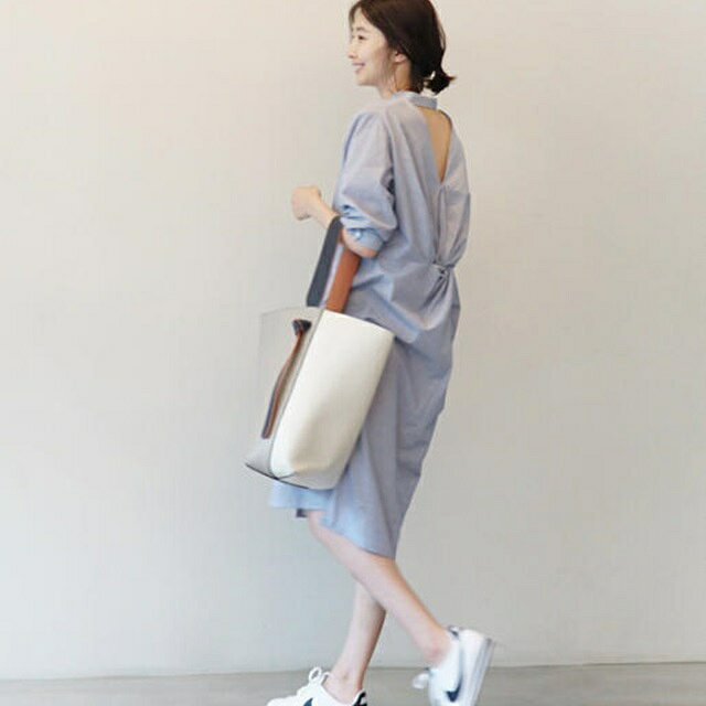 シャツワンピース 膝丈 ノーカラー 背中あき バックコンシャス おしゃれ ゆったり 長袖 セクシー カジュアル 大人可愛い お出かけ デート 普段使い デイリー 着回し OP-238IU