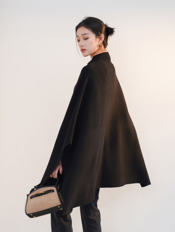 ポンチョコート ケープ マント アウター 羽織 フード付き 無地 体型カバー ゆったり きれいめ エレガント 上品 シンプル ベーシック お出かけ デート 普段使い デイリー 着回し 通勤 オフィスカジュアル OU-001MS