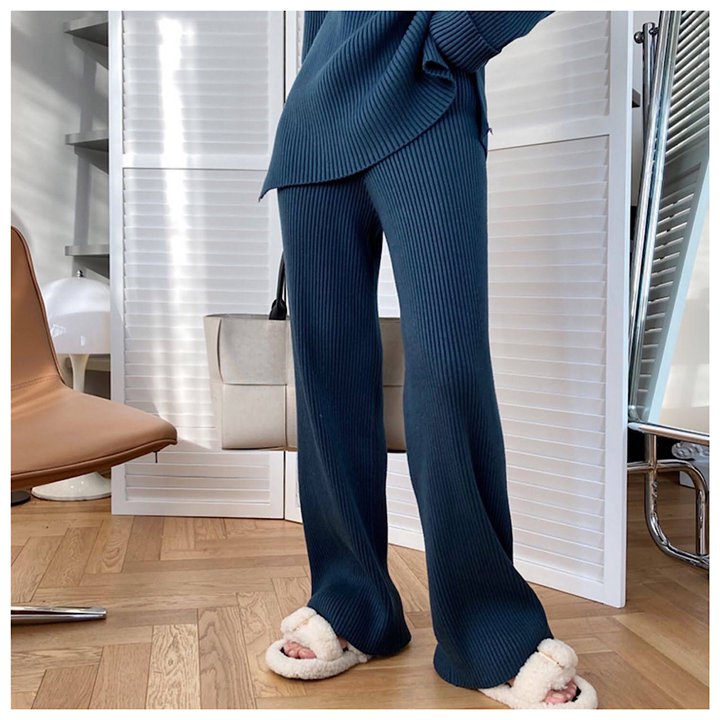 新作 スタイル エレガント シンプル ニットセーターワイド 5色展開 セットアップ レディース ニットスーツ 秋冬 韓国 カジュアル プルオーバー ワイドパンツ スーツ ゆったり 上下セット 2点セット 着痩せ おしゃれ きれいめ 大人 着回し 体型カバー 通勤 オフィス 入学式