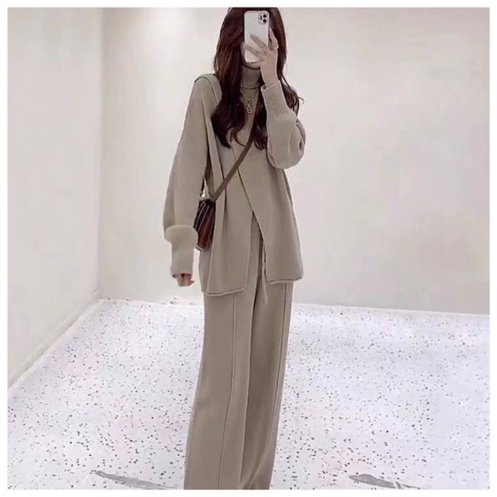 秋冬 新作 韓国 ハイネック スリット セーター ゆったり ワイド レッグ パンツニット ツー ピース スーツ セットアップ レディース ニットスーツ カジュアル プルオーバー ワイドパンツ スーツ 上下セット 2点セット 着痩せ おしゃれ きれいめ 大人 着回し 体型カバー 通勤