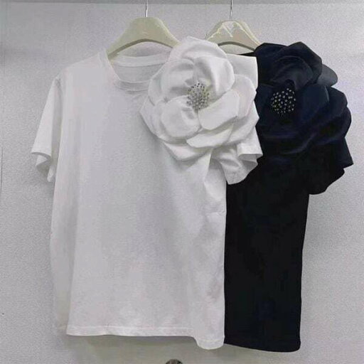フラワーモチーフ トップス Tシャツ 立体フラワー 3D ショルダーフラワー スリーブ Tシャツ 半袖 きれいめ 上品 フェミニン 女子会 ママ 着回し 普段着 カジュアル 体型カバー 春 夏 秋 レディース トレンド 新作 人気 ホワイト ブラック IMAGIBUNE 10代 20代 30代 40代 フラワーモチーフ トップス Tシャツ 立体フラワー 3D ショルダーフラワー スリーブ Tシャツ 半袖 きれいめ 上品 フェミニン 女子会 ママ 着回し 普段着 カジュアル 体型カバー 春 夏 秋 レディース トレンド 新作 人気 ホワイト ブラック IMAGIBUNE 10代 20代 30代 40代