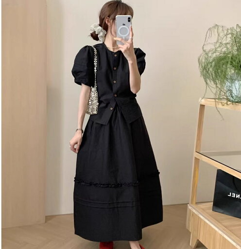 【セットアップ】パフスリーブブラウス ロングスカート スカート セット セットアップ 上下セット 着回し きれいめ 春 夏 秋 お出かけ レディース 女性 レトロ ブラック お呼ばれ 着回し ママ 20代 30代 40代 50代 【セットアップ】パフスリーブブラウス ロングスカート スカート セット セットアップ 上下セット 着回し きれいめ 春 夏 秋 お出かけ レディース 女性 レトロ ブラック お呼ばれ 着回し ママ 20代 30代 40代 50代