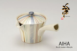 【WEB陶器市_期間限定！30%OFF!】【送料無料】 急須 きゅうす 「錦十草 楽らく急須（大）」 洗いやすい 水キレが良い 持ちやすい 軽い 便利 おしゃれ 波佐見焼 有田焼 機能的 敬老の日 プレゼント ギフト 茶器 お茶 母の日 人気 贈り物 癒やし