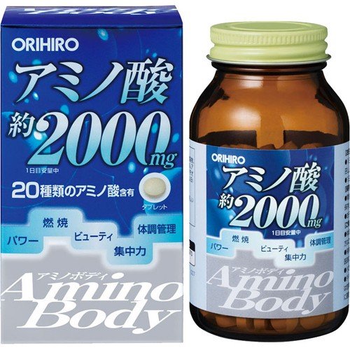 商品説明「Amino Body アミノボディ(大豆ペプチド)」は、ビタミンB1とビタミンB6の栄養機能食品です。原料には、消化吸収に優れた大豆ペプチドや各種のアミノ酸を使用しています。アミノ酸は、身体を構成する基本物質。健康維持のためには、アミノ酸バランスのすぐれたタンパク質を摂ることが大切です。1日目安量10粒で、ビタミンB1を0.9mg、ビタミンB6を0.9mg、各種アミノ酸をバランス良く摂取できます。食生活が不規則になりがちな方の栄養補給におすすめします。約250粒入り。 栄養機能ビタミンB1は、炭水化物からのエネルギー産生と皮膚や粘膜の健康維持を助ける栄養素です。ビタミンB6は、たんぱく質からのエネルギー産生と皮膚や粘膜の健康維持を助ける栄養素です。お召しあがり上の注意・本品は、特定保健用食品とは異なり、厚生労働省の個別審査を受けたものではありません。・多量摂取により疫病が治癒したり、より健康が増進するものではありません。1日の摂取目安量を守ってください。・食生活は、主食、主菜、副菜を基本に、食事のバランスを。 発売元　オリヒロ 内容量：75g(300mg*250粒)約25日分1日量（目安）：10粒サイズ：60*60*100(mm)JANコード：　4971493104512※パッケージデザイン等は予告なく変更されることがありますアミノ酸全部とはアミノ酸は全部で約20種類あります。そのうち9種類は人間の体内で合成できず食品から摂取しなければならないので、「必須アミノ酸」と呼ばれます。乳幼児や子供の場合は、合成できないものが更に一種類多くなります。たんぱく質は、いわばアミノ酸というユニットが集まって組み立てられたものですが、個々のたんぱく質はすべて異なったアミノ酸の構成から成り立っています。BCAAとはBCAAとは分岐鎖アミノ酸(Branched Chain Amino Acids)の事で、「バリン」「ロイシン」「イソロイシン」の3つをさします。BCAAは必須アミノ酸の約35%から40%、筋肉を構成するタンパク質の約15%から20%を占めます。BCAAの摂取で効果的にアミン酸を補給する事が出来ます。栄養機能食品(ビタミンB1)とは栄養機能食品は「身体の健全な成長、発達、健康の維持に必要な栄養成分(ビタミン・ミネラル等)の補給・補完に資する食品であり、食生活において特定の栄養成分の補給を主たる目的として表示をするもの」と定義されており、1日当たりの摂取目安量に含まれる栄養成分量が、国が定めた上・下限値の規格基準に適合している場合、その栄養成分の機能が表示できます。「ビタミンB1」の場合は下記の通りです。栄養機能表示：炭水化物からのエネルギー産生と皮膚や粘膜の健康維持を助ける栄養素です。栄養機能食品として表示できる一日あたりの含有量の範囲：0.3-25mg栄養素等表示基準値(食品の表示に用いる栄養成分の基準値)：1.0mg栄養機能食品(ビタミンB6)とは栄養機能食品は「身体の健全な成長、発達、健康の維持に必要な栄養成分(ビタミン・ミネラル等)の補給・補完に資する食品であり、食生活において特定の栄養成分の補給を主たる目的として表示をするもの」と定義されており、1日当たりの摂取目安量に含まれる栄養成分量が、国が定めた上・下限値の規格基準に適合している場合、その栄養成分の機能が表示できます。「ビタミンB6」の場合は下記の通りです。栄養機能表示：たんぱく質からのエネルギー産生と皮膚や粘膜の健康維持を助ける栄養素です。栄養機能食品として表示できる一日あたりの含有量の範囲：0.3-10mg栄養素等表示基準値(食品の表示に用いる栄養成分の基準値)：1.0mg原　材　料大豆ペプチド(酵素分解)、大豆たん白精製物、麦芽糖、植物油脂、ショ糖エステル、アルギニン、ロイシン、イソロイシン、バリン、メチオニン、トリプトファン、シスチン、V.B1、V.B6栄養成分表(10粒(3.0g)中)熱量 11kcal、たん白質 2.00g、脂質 0.09g、炭水化物 0.61g、ナトリウム 20mg、ビタミンB1 0.9mg、ビタミンB6 0.9mgアミノ酸含有量(10粒(3.0g)中)アルギニン 182mg、リジン 122mg、ヒスチジン 51mg、フェニルアラニン 104mg、チロシン 75mg、ロイシン 170mg、イソロイシン 106mg、メチオニン 40mg、バリン 105mg、アラニン 79mg、グリシン 80mg、プロリン 107mg、グルタミン酸(グルタミン含む) 390mg、セリン 107mg、スレオニン 72mg、アスパラギン酸(アスパラギン含む) 232mg、トリプトファン 42mg、シスチン 42mg、アミノ酸合計 約2000mg 広告文責・販売事業者名:株式会社ビューティーサイエンスTEL 050-5536-7827 ※一部成分記載省略あり※メーカー名：パッケージ裏に記載。※製造国または原産国：日本※区分：栄養機能食品