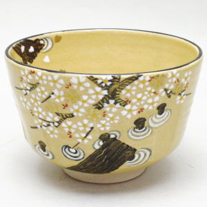 【茶器/茶道具 抹茶茶碗】 八ツ橋に桜 鈴木一点作