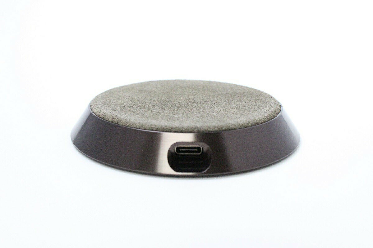 テッドベイカー Ted Baker CONNECTED ワイヤレス・デスクトップ・チャージャー 充電器 iPhone アイフォン 無地 GEEVE ギーヴ