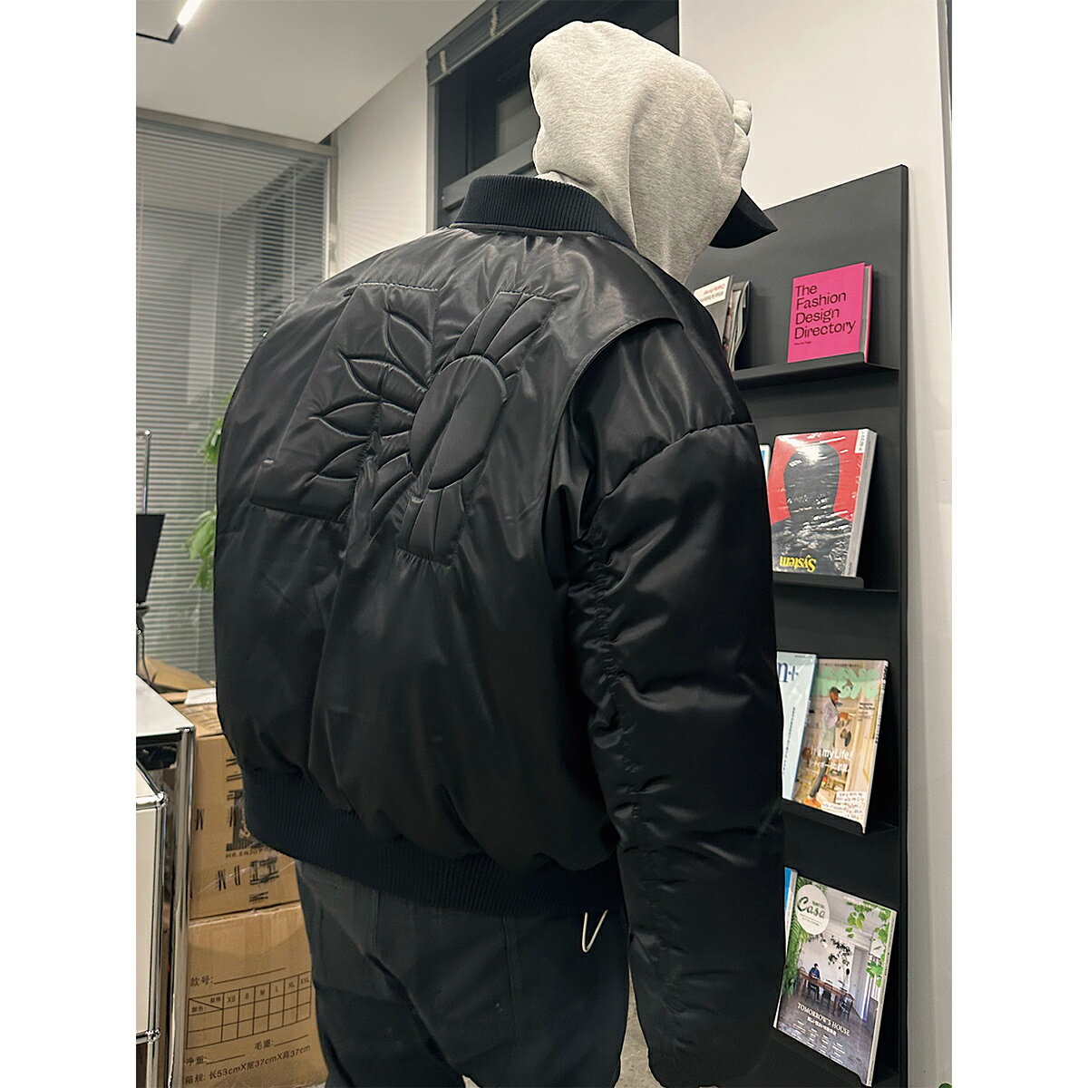 MEDM ミスターエンジョイダマネー ダウンジャケット MA-1 ブラック 黒 ロゴ ジャケット アウター アメリカン ストリート ヒップホップ トレンド コーチジャケット 刺繍ゴ 長袖 トップス メンズ レディース ユニセックス[衣類]