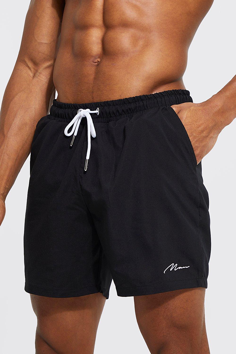 ブーフー 水着 boohoo RECYCLED MAN SIGNATURE MID LENGTH SWIM SHORTS ブラック 海パン スイムウェア サーフパンツ ショーツ ショートパンツ メンズ [衣類]