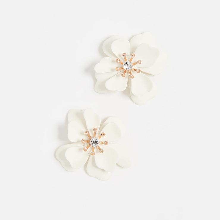SHASHI シャシ ピアス Bloom Earring ゴールド アクサセリー WHITE BLACK 花 フラワー ピアス 誕生日 プレゼント ギフト 贈り物 お祝い パーティー 結婚式 二次会 人気 ホワイトデー [アクセサリー]