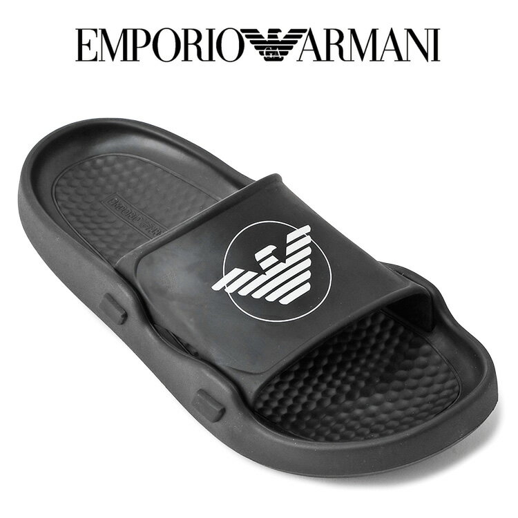 ブランドエンポリオ アルマーニ EMPORIO ARMANI 商品番号EX000044-AF22191 素材アッパー/ライニング：熱可塑性ポリウレタン100%、ソール：エチレン酢酸ビニル100% カラーUC001 仕様PVC、バンド付きアッパー、イーグルロゴ 生産国CHINA 付属品商品タグ ◆エンポリオ アルマーニ EMPORIO ARMANI◆PVC素材を使用した、足元を美しく見せるスライダーサンダル。アッパーにはアイコニックなイーグルロゴ、ソールにはエンボス加工の特大ロゴがあしらわれています。ビーチやプールサイドに最適です。 表示サイズ（EUR) 40 40.5 41 41.5 42 42.5 43 43.5 44 日本サイズ（cm) 25 25.5 26 26.5 27 27.5 28 28.5 29 表示サイズ （UK) 6.5 7 7.5 8 8.5 9 9.5 10 10.5 表示サイズ （US) 7 7.5 8 8.5 9 9.5 10 10.5 11 ※靴のサイズは、木型・デザイン等により若干変わることがあります。同じメーカーの靴でも商品によって異なる場合があります。 また、各ブランドにおいてサイズが異なることがございます。サイズ表は目安としてご利用ください。◆エンポリオ アルマーニ EMPORIO ARMANI◆シャワーサンダルEX000044-AF22191 UC001