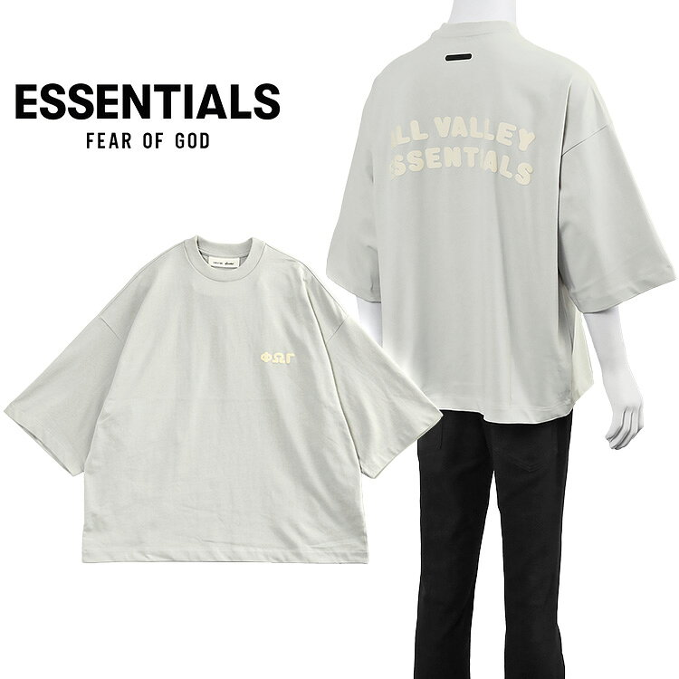 フィアオブゴッド エッセンシャルズ Fear of God ESSENTIALS Tシャツ Merch Tee Boxy Fit RW00273 OVERCAST 300GSM パフプリント FOG ギリシャ文字 メンズ【新作】