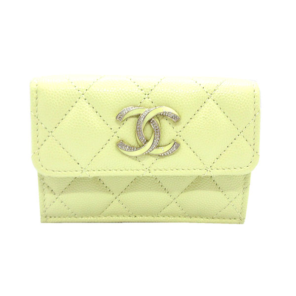 CHANEL『スモールフラップウォレット（AP3338B10738NN289）』
