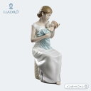 リヤドロ 子守唄 女性 母親 赤ちゃん ベビー 親子 家族 01008781 LLADRO Soothing Lullaby □