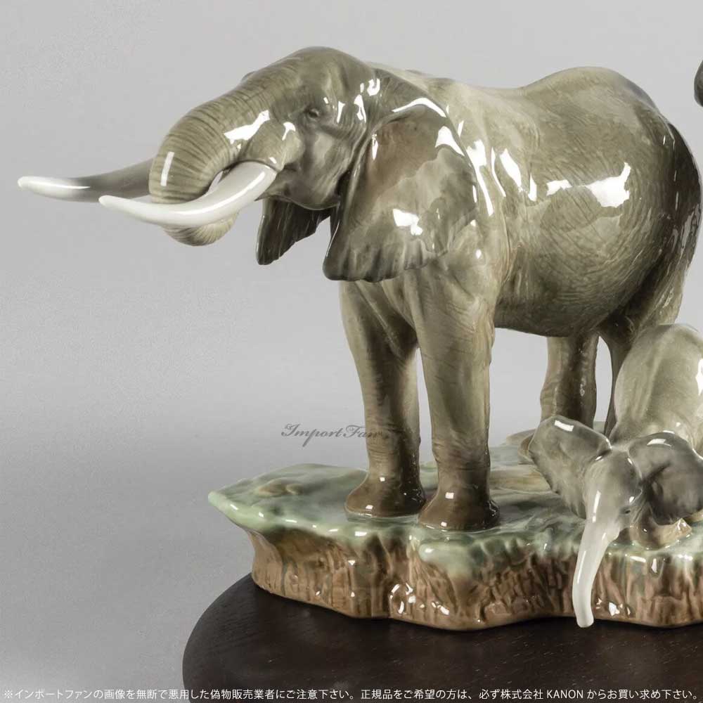 リヤドロ ひと休み カラー 象 ゾウ 置物 0...の紹介画像2