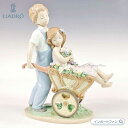 リヤドロ 君が好き! 少年 少女 花 置物 01006850 Lladro ギフト プレゼント 【ポイント最大47倍！お買い物マラソン セール】