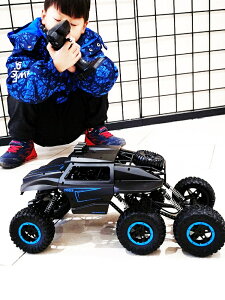 ★楽天受賞3位★【送料無料】ラジコンカー リモコンカー クロカン 子供向け クロスカントリーカー レーシングカー スタントカー 水陸両用 オフロード 防水 六輪駆動 両面走行 USB充電式 電動 車おもちゃ 子供の日 キッズ 小学生 誕生日 ギフト プレゼント 男の子