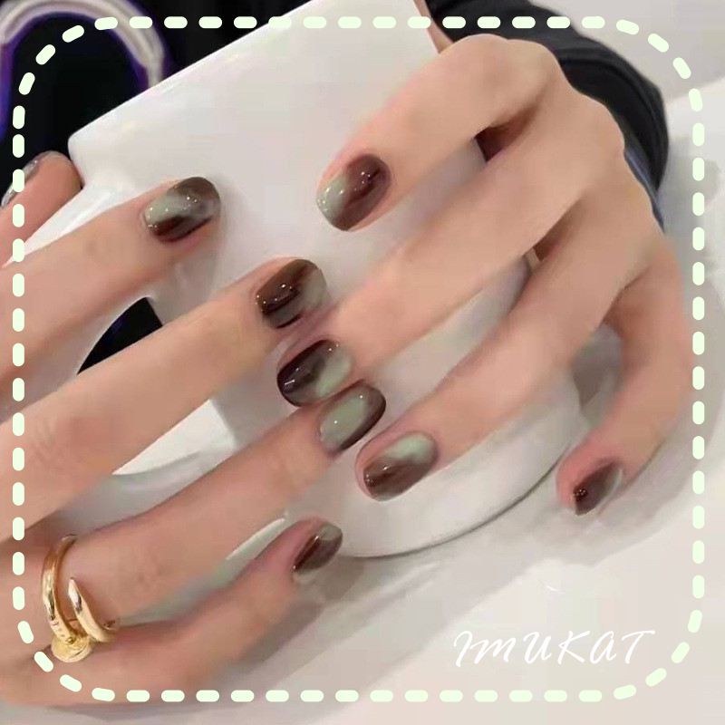 ネイルチップ コーヒー グリーン クール 光沢感 飾り付け おうちネイル 高級感 美人 大人 アート 美しい 秋 冬 披露宴 成人式 デート 卒業式 紅葉狩り 遊園地 送料無料 大人気 付け爪 つけ爪 貼るネイル