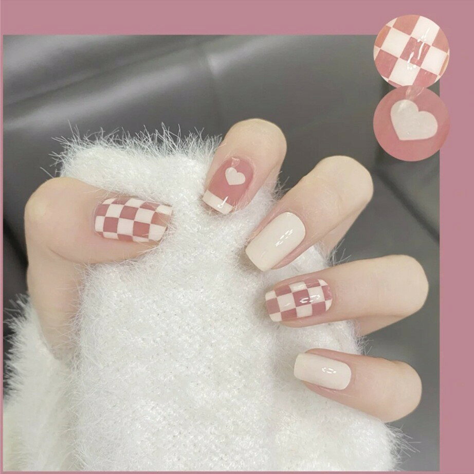 乐天商城 - ネイルチップ ショート ピンク ホワイト ハート バイカラー 可愛い 高級感 優しい おうちネイル アートおしゃれ アート 美しい 秋 冬 披露宴 成人式 デート 卒業式 紅葉狩り 遊園地 送料無料 大人気
