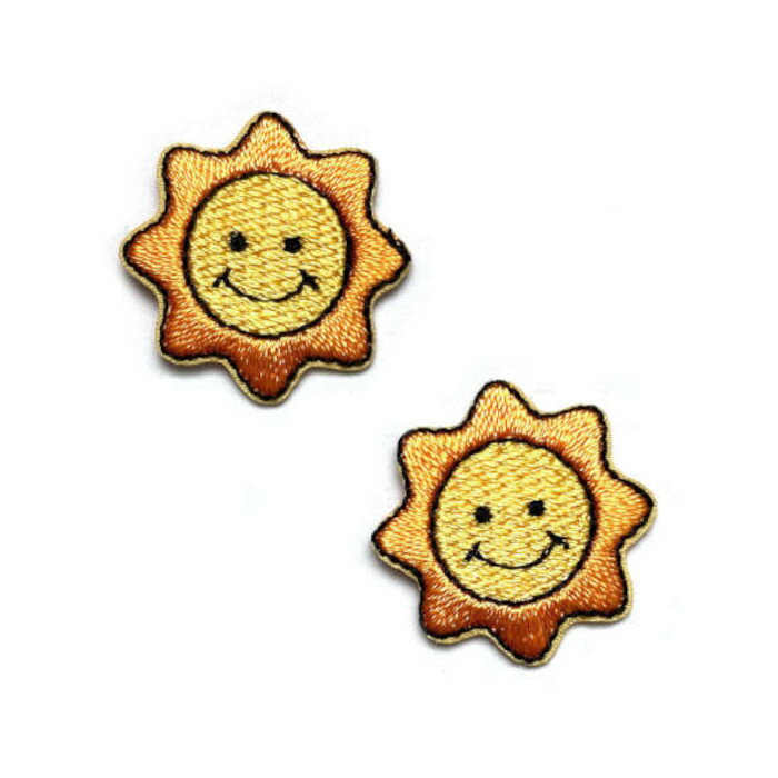 アップリケ ワッペン太陽 ミニ 2枚 UI 入園入学 アイロン接着 入園 入学 準備 男の子 たいよう 天気 空..