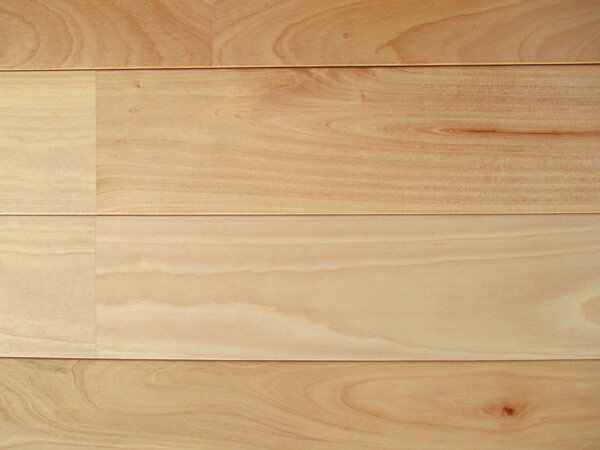 【大型宅配便のため送料無料適用対象外】さくら無垢巾広フローリングクリア塗装 　120ミリ巾1820×15×120ミリ　7枚入