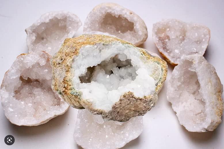 SCIENCE ミニ鉱物標本「ジオード・クォーツ Geode Quartz 産地：india」サムネイル・ボックス(約4cm角)..