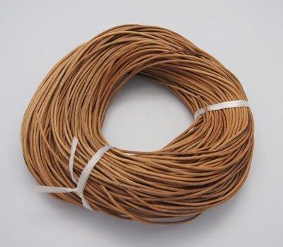本革リアルレザー丸紐ナチュラル（無着色）2mm*10m革紐太さ：約2mm　長さ：約10m色：ペールブラウン　キャメル　無着色