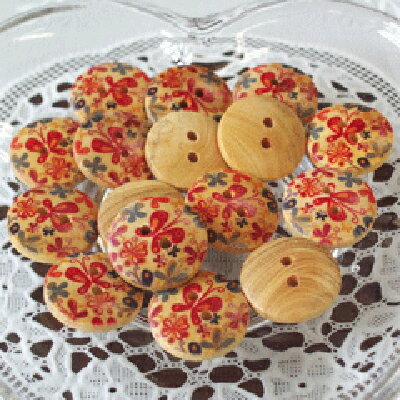 木に絵の模様がキレイなボタン6ヶ入り