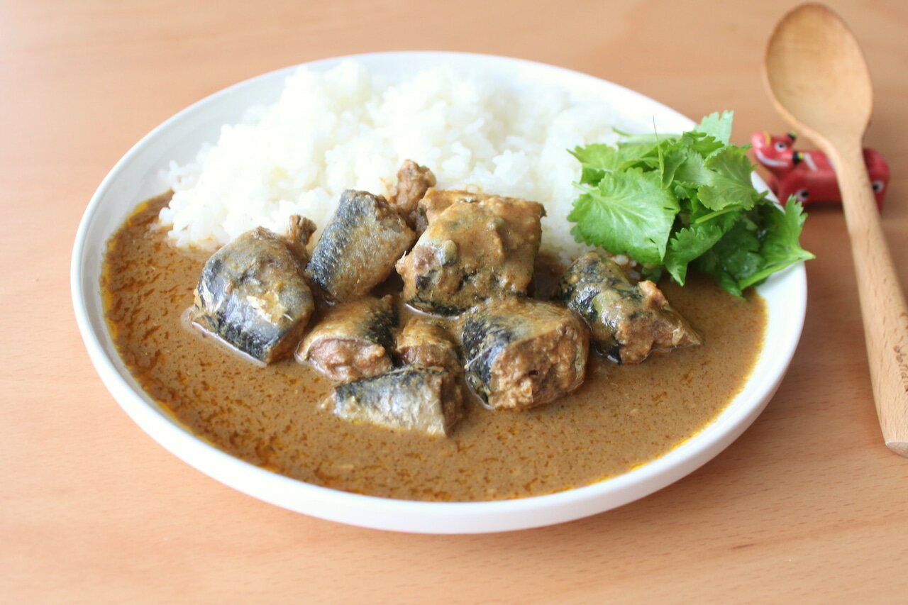 印度カリー子 監修 カレー の 缶詰 丸ごといわし