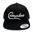 COMPTON SNAPBACK CAP(通販 メンズ レディース 男 女 兼用 帽子 キャップ コンプトン ウエストコースト 西海岸 LA ギャングスタ ヒップホップ ロゴ ブラック 黒)