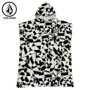 ●ブランド：VOLCOM ボルコム ●商品名：HOODED CHANGING TOWEL - BWH 着替え中のカバーに使ったり、ビーチで一日過ごしたあとの帰り道に羽織ったり。 どんな使い方もできるフード付きチェンジングタオルは、 綿100％の極上の肌触りで、包まれている間も気持ちいい万能アイテムです。 タオルを吊るすループ付きで、収納も簡単です。 ・サイズ - 142 x 89 cm（56 x 35インチ） ・乾きやすく収納しやすいハングループ付き ・刺繍ロゴ 当店は正規販売店です。 【ご確認下さい】 カタログ及びサンプル画像と細部が予期なく変更になる場合がございます。 発売予定後、生産中止になる場合が稀にありますのでご了承ください。 ----------ご注意---------- ご注文後の返品・キャンセル・交換は一切受け付けておりませんので、予めご了承下さい。 モニターによって色の見え方が実物と異なる場合がございます。 他店舗でも販売しておりますので、タイミング悪く売り違える場合がございますのでご了承下さい。 在庫には展示販売品も含まれている場合があります。気になる方はお問い合わせ下さい。 送料無料で送付先が北海道・離島の場合は500円、沖縄の場合は1,000円の別途送料を加算させて頂きますのでご了承下さいますようお願い申し上げます。（税別） 注文時は送料無料となりますが訂正し改めてメールでご案内となりますのでご注意下さい。 メーカー希望小売価格はメーカーカタログに基づいて掲載しています