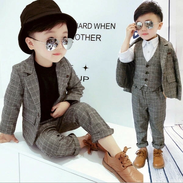 Rakuten - 【楽天スーパーSALE】子供スーツ 3点セット 韓国風フォーマル 発表会用 卒業入学式 結婚式 七五三 男の子用 女の子用 キッズタキシード 110cm 130cm 150cm お祝い 学園祭 式典対応