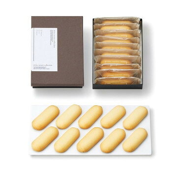 ※北海道、沖縄、離島に関しては別途送料がかかる場合があります。シンプルで口どけのよいクッキー生地にカスタードクリームを包んで焼き上げました。内容量ソフトクッキー(カスタード)×10個サイズBo× size:約17×12.5×h4.5cm個装サイズ：23×13×5cm重量個装重量：235g仕様賞味期間：製造日より30日生産国日本原材料名称：焼菓子小麦粉(国内製造)、マーガリン、砂糖、製菓材料(植物油脂、還元水飴、砂糖、加糖練乳、その他)、油脂加工食品(還元水飴、植物油脂、その他)、液全卵、脱脂粉乳、牛乳、食塩/増粘多糖類、ソルビトール、膨張剤、炭酸カルシウム、乳化剤、香料、セルロース、酸味料、酸化防止剤(V.E)、着色料(カロテノイド)、(ー部に小麦・卵・乳成分・大豆を含む)アレルギー表示卵、乳、小麦、大豆（原材料の一部に含んでいます）保存方法直射日光・高温多湿を避けて保存して下さい。製造（販売）者情報販売者:(株)ドルチェデュオ 岐阜県多治見市長瀬町18-44製造所:若尾製菓(株)蜂屋工場 岐阜県美濃加茂市蜂屋台1丁目6番地1fk094igrjsシンプルで口どけのよいクッキー生地にカスタードクリームを包んで焼き上げました。●こちらの商品は、北海道・沖縄・離島への配送は、別途送料がかかる場合がございますので、予めご了承くださいませ。