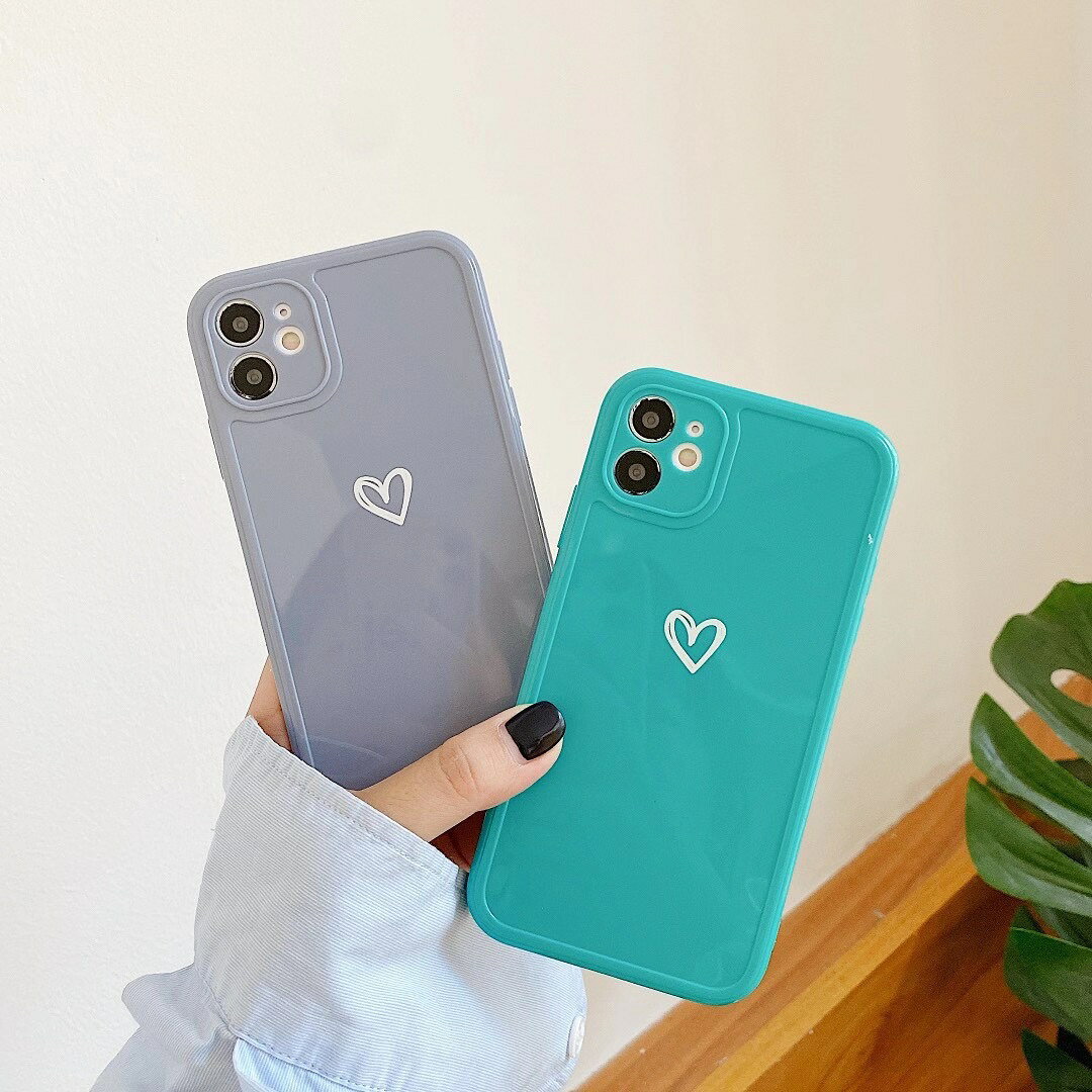 INK TOWNのiPhone12Pro 背面ケース ケース カバー 耐衝撃 ソフトTPU 光沢 くすみカラー シンプル ハート 可愛い おしゃれ｜アングル2