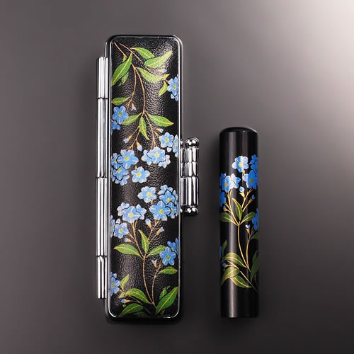 【送料無料】黒水牛現代蒔絵の個人印鑑セット/花/わすれなぐさ/12mm 個人いんかん はんこ ハンコ 判子 就職祝い ギフト 祝い プレゼント 贈りもの 女性 ...