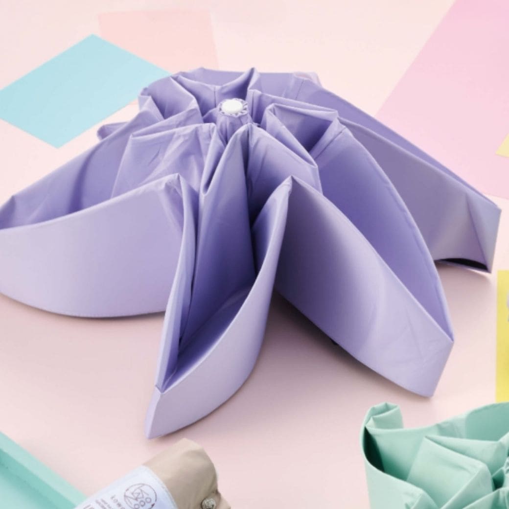 Rakuten - パッとさして、サッとしまえる傘 ライトパープル 軽量 完全遮光 遮熱 50cm 晴雨兼用 kowaza ライトカーボン プレーン LP 折りたたみ傘