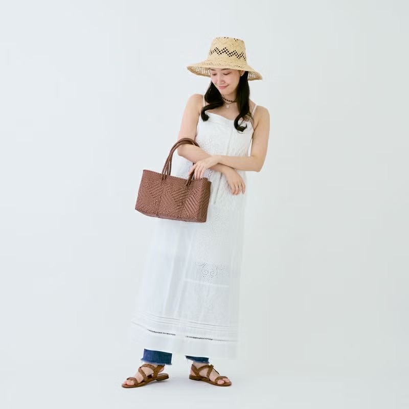 Rakuten - メルカド バッグ レトラ チワワ コッパー TAPETE CHIWAWA STYLE タペテ Letra チャーム付き かごバッグ