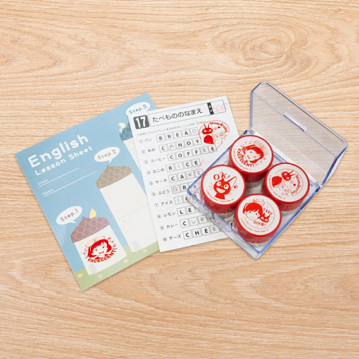 ビバリー 魔女の宅急便 先生の英語のごほうびスタンプ プレゼント はんこ キャラクター かわいい 誕生日 文具 先生 教師 勉強 ハンコ セット 浸透印 スタンプ 評価印 採点 テスト 子供  生徒 宿題  英語 ジブリ アニメ 即納 SE4-046通販 年賀状印刷 年賀状作成ソフト セール